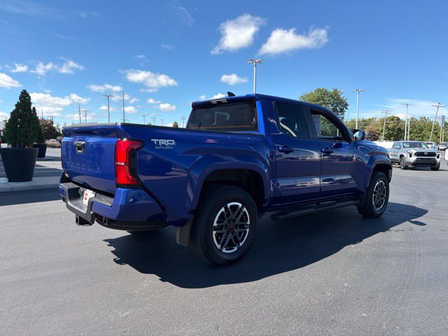 Certified 2024 Toyota Tacoma TRD Sport AWD/4WD image 7