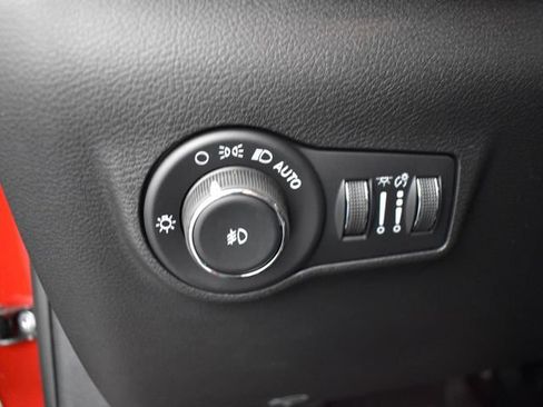 New 2026 Jeep Compass Latitude AWD/4WD image 15