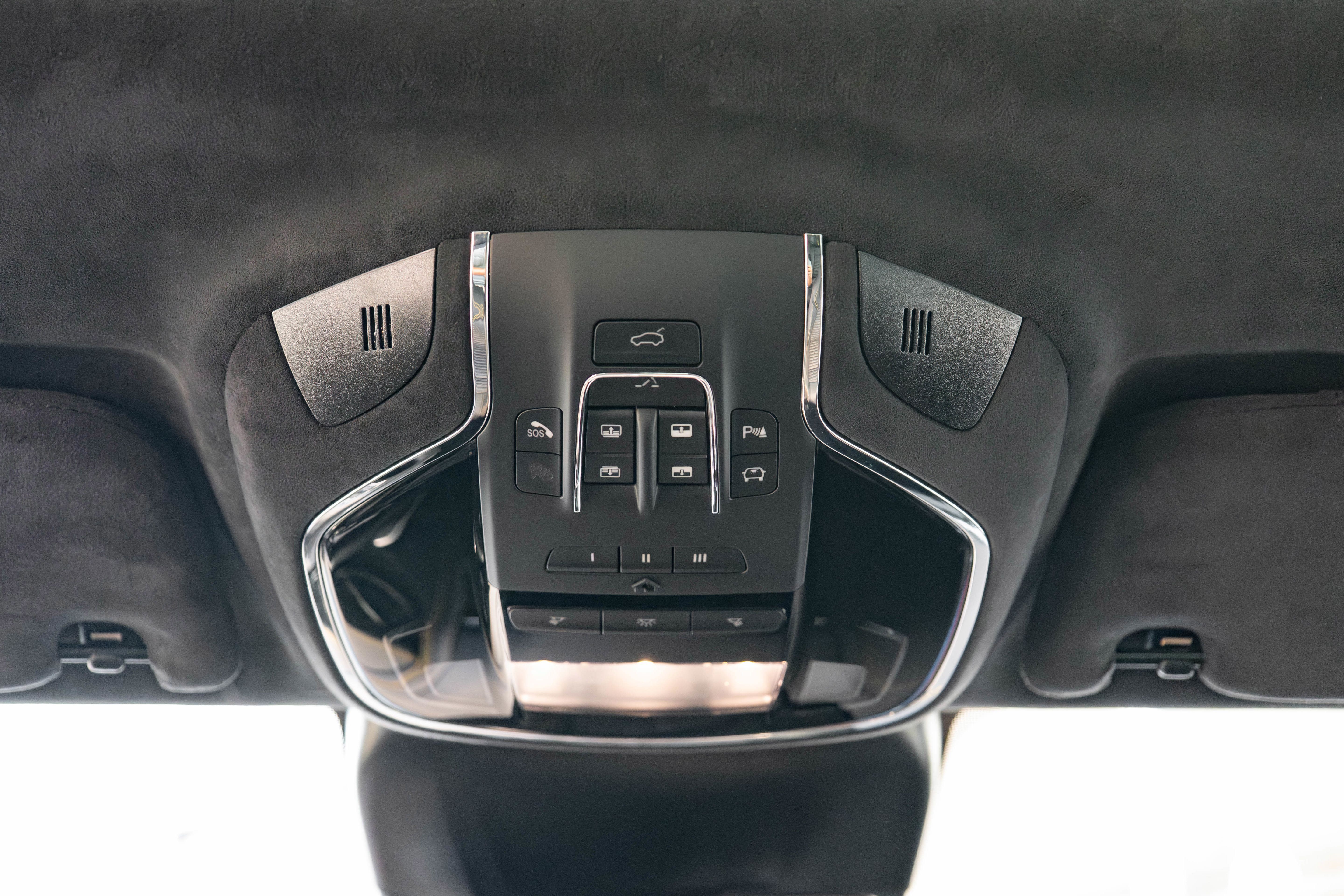 Used 2022 Maserati Levante F Tributo AWD/4WD image 34