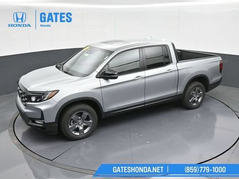 Used 2025 Honda Ridgeline TrailSport image 57