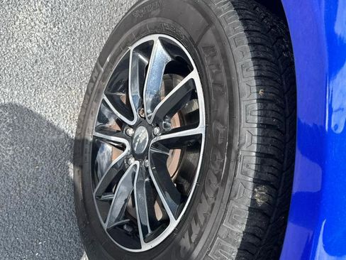 Used 2018 Dodge Grand Caravan GT FWD image 24
