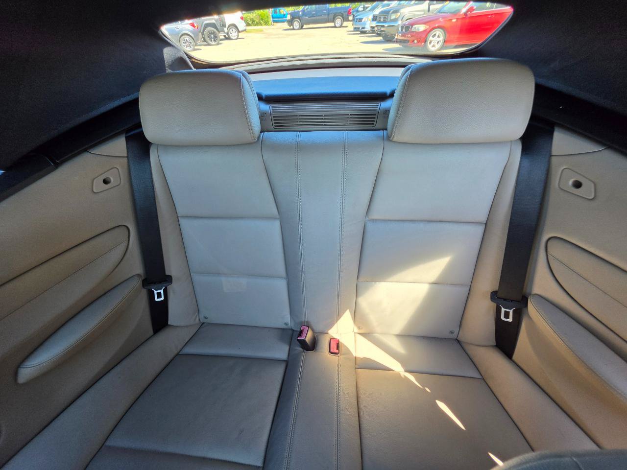 Used 2011 BMW 128i Convertible w/ Premium Pkg RWD image 24