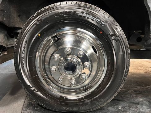 Used 2023 Ford F350 XLT image 32