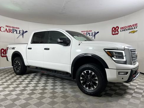 Used 2020 Nissan Titan PRO-4X w/ Pro-4x Convenience Package AWD/4WD image 1