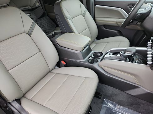 New 2026 Chevrolet Colorado ZR2 w/ ZR2 Bison Edition AWD/4WD image 11