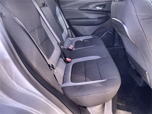 Certified 2025 Chevrolet TrailBlazer LT w/ Convenience Package image 29