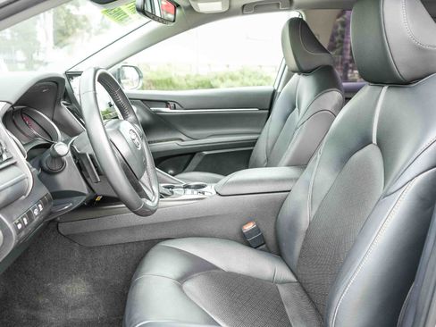 Used 2023 Toyota Camry XSE image 17