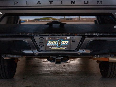 Used 2018 Ford F150 Platinum w/ Equipment Group 701A Luxury image 11