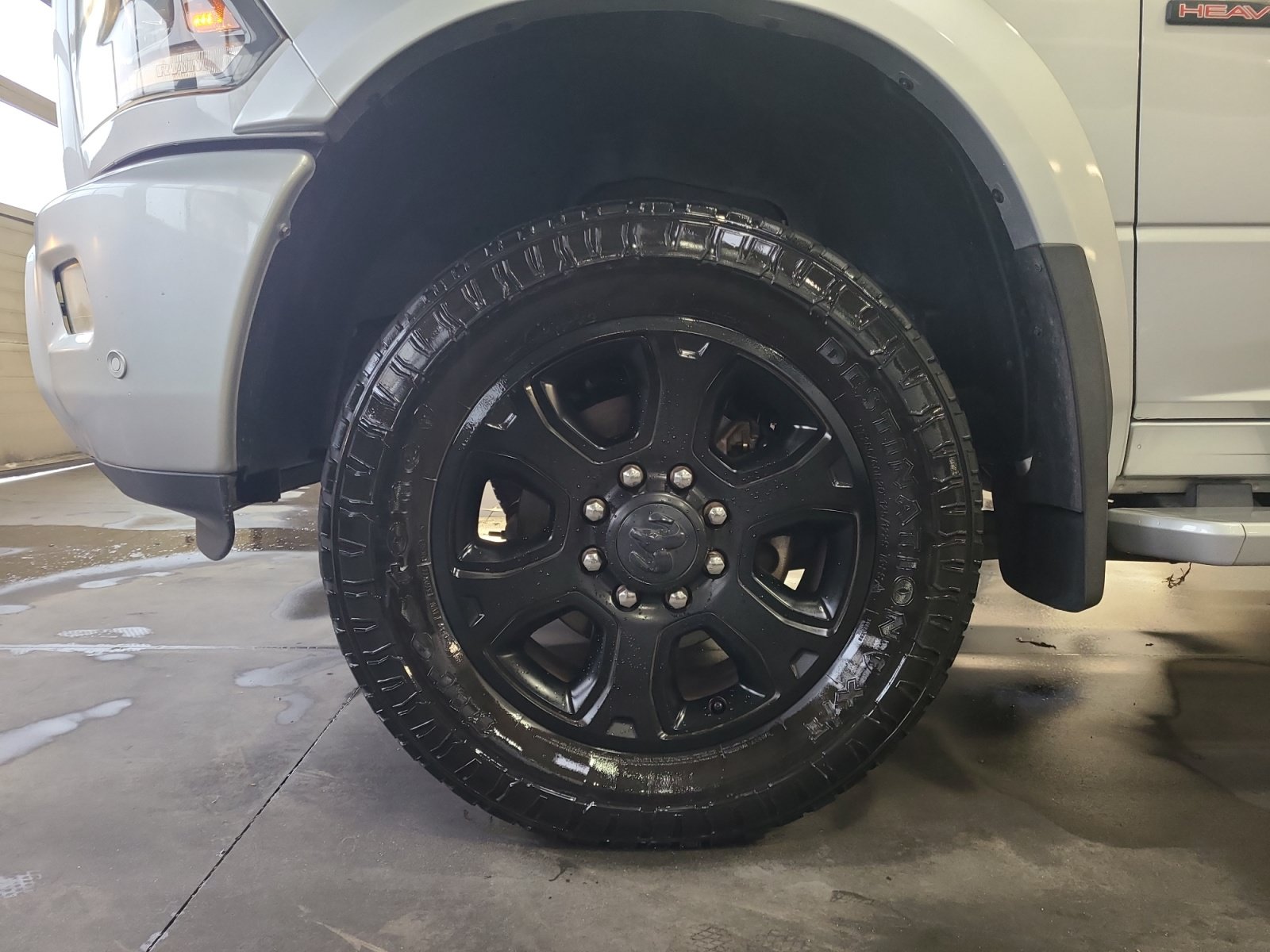 Used 2018 RAM 2500 Laramie w/ Sport Appearance Group AWD/4WD image 26