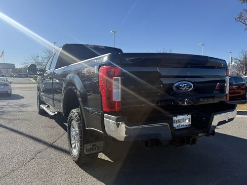 Used 2019 Ford F250 XLT image 5