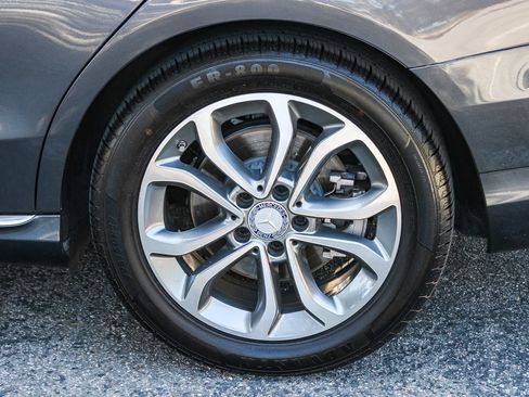 Used 2015 Mercedes-Benz C 300 Sedan image 10