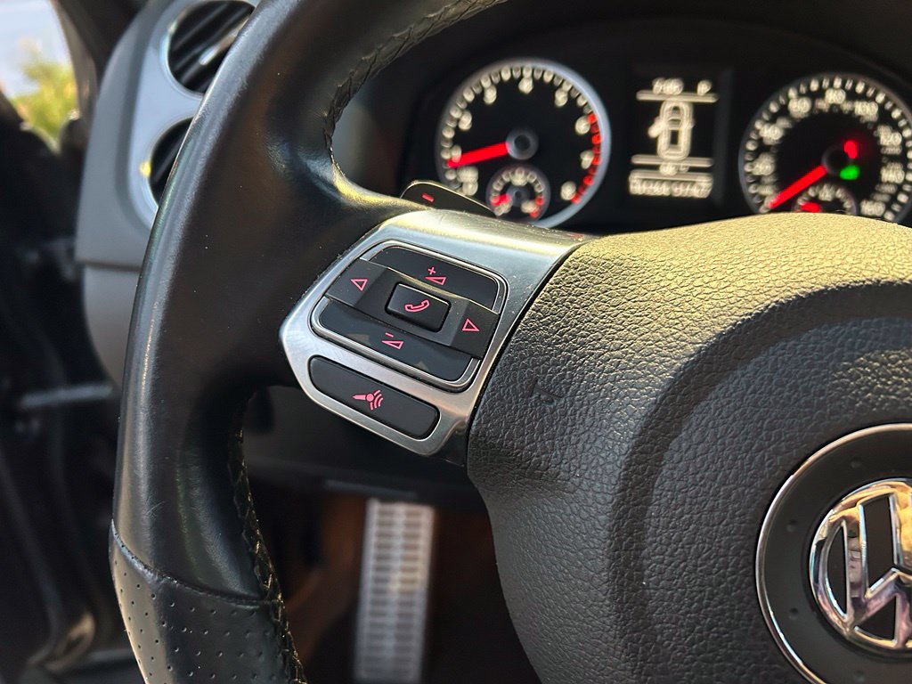 Used 2014 Volkswagen Tiguan R-Line AWD/4WD image 20