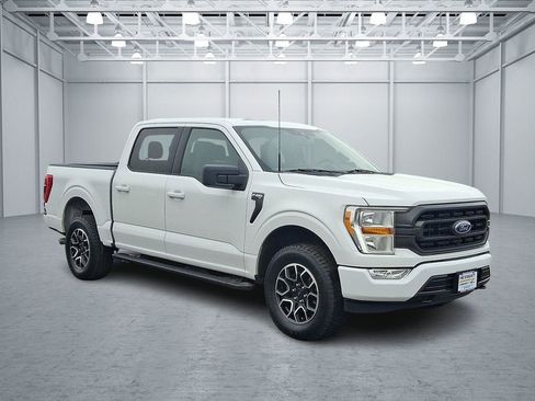 Used 2022 Ford F150 XLT w/ Equipment Group 301A Mid AWD/4WD image 4