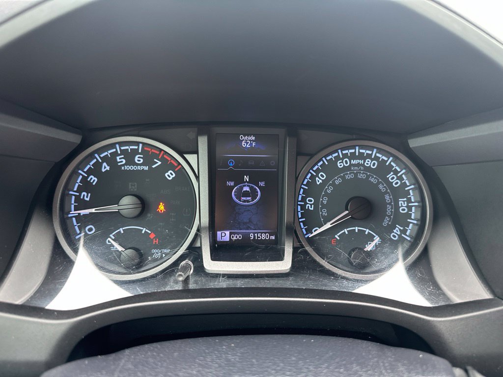 Used 2020 Toyota Tacoma TRD Off-Road w/ Advanced Technology Package AWD/4WD image 2