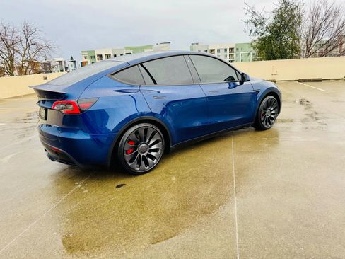 Used 2023 Tesla Model Y Performance AWD/4WD image 43