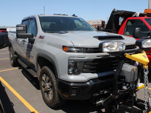 Used 2024 Chevrolet Silverado 2500 Custom w/ Custom Value Package AWD/4WD image 3