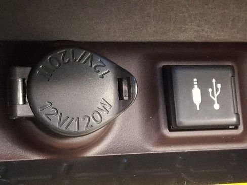 Used 2019 Toyota RAV4 Limited w/ Advanced Technology Package image 25