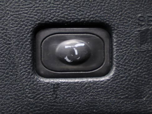 Used 2020 Ford Edge ST w/ Cold Weather Package image 18