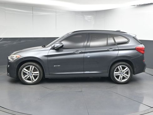 Used 2017 BMW X1 sDrive28i image 9