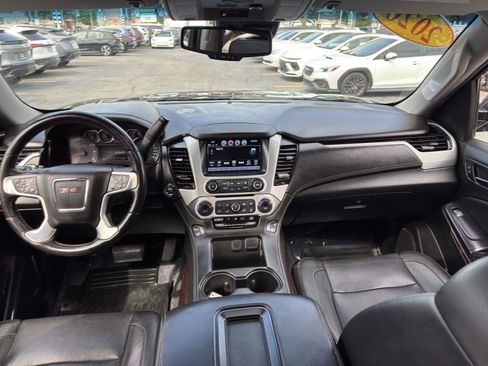 Used 2020 GMC Yukon XL SLT AWD/4WD image 34