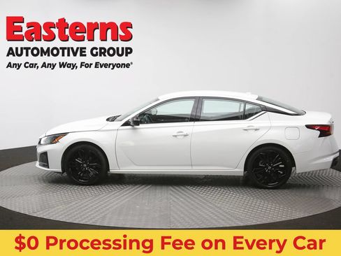 Used 2024 Nissan Altima 2.5 SR FWD image 60