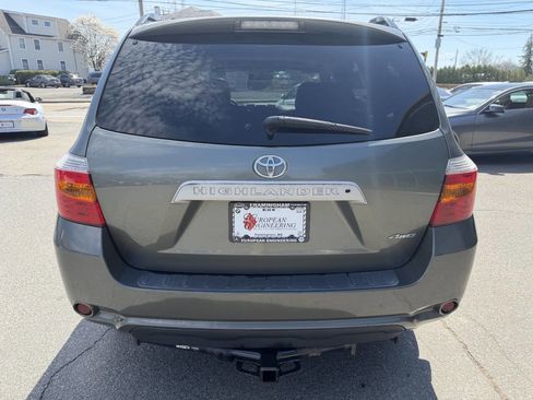 Used 2010 Toyota Highlander SE image 6