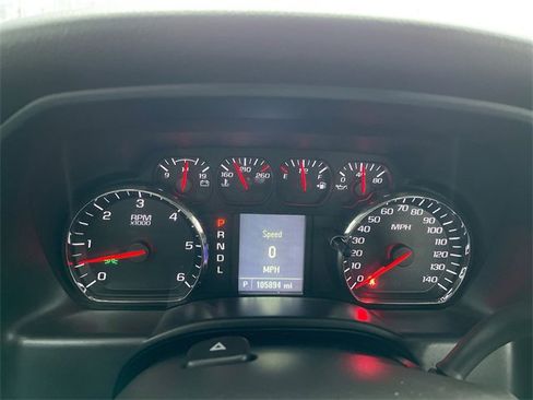 Used 2018 Chevrolet Silverado 1500 W/T w/ Trailering Package image 12