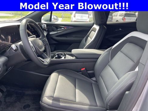 New 2024 Chevrolet Blazer EV LT AWD/4WD image 12
