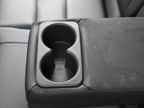 New 2026 Nissan Rogue SV image 24