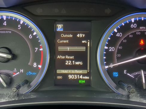 Used 2019 Toyota Highlander SE image 23