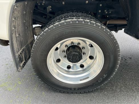 Used 2022 Ford F450 Platinum w/ FX4 Off-Road Package image 15