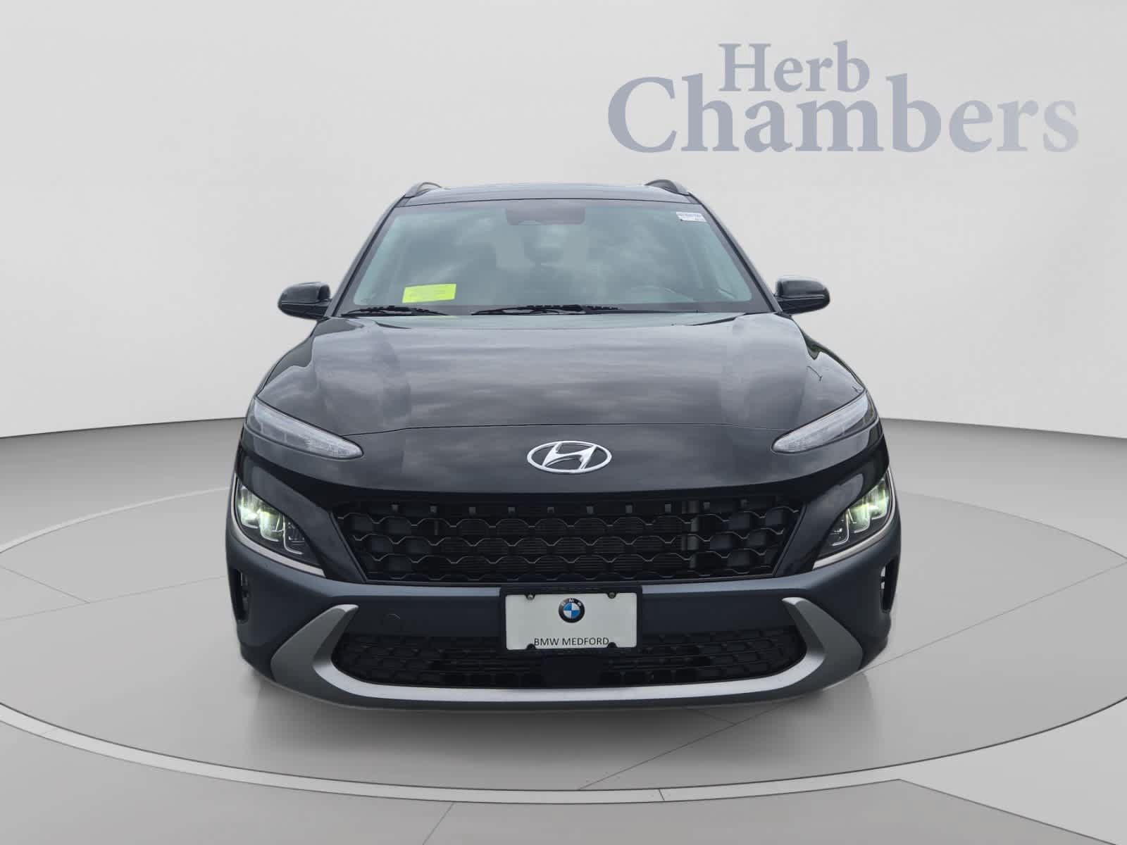 Used 2022 Hyundai Kona Limited w/ Cargo Package AWD/4WD image 2