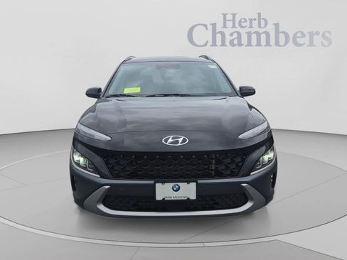 Used 2022 Hyundai Kona Limited w/ Cargo Package AWD/4WD image 2