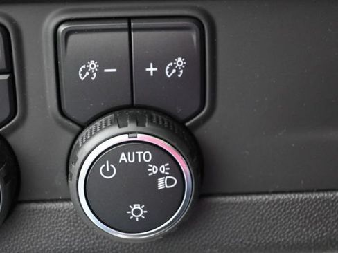 Used 2023 Chevrolet Tahoe High Country AWD/4WD image 23