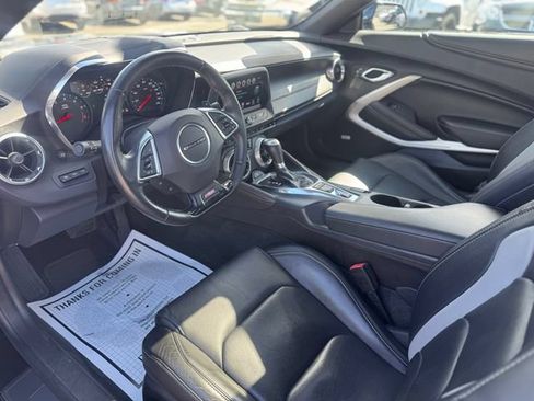 Used 2016 Chevrolet Camaro SS RWD image 25