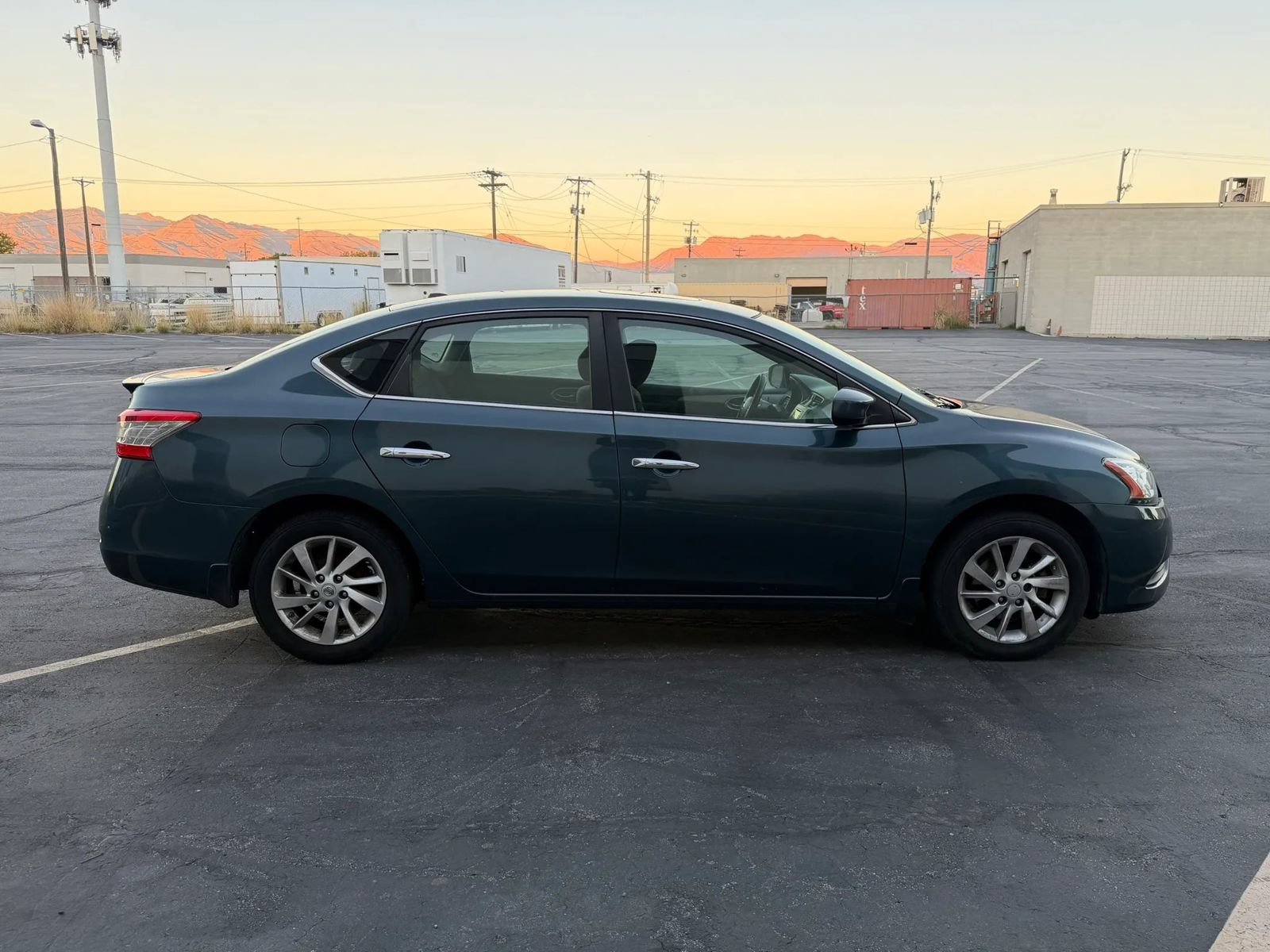 Used 2015 Nissan Sentra SV w/ Style Package FWD image 5