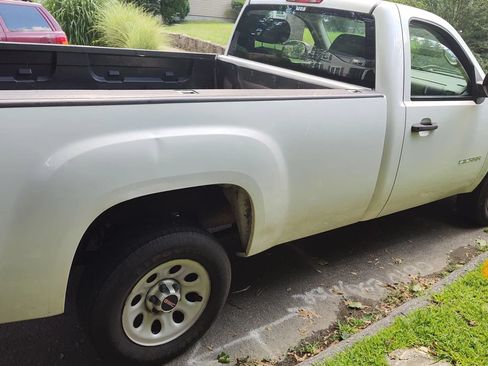 Used 2011 GMC Sierra 1500 W/T RWD image 5