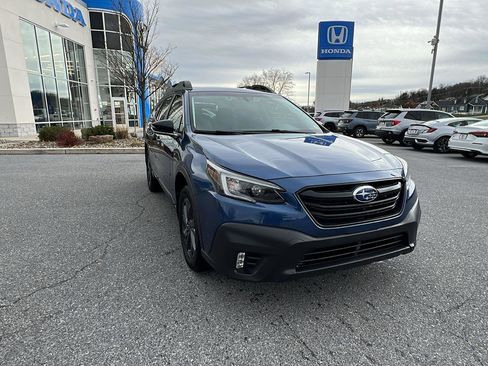 Used 2022 Subaru Outback Onyx Edition XT image 2