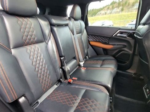 Used 2022 Mitsubishi Outlander SEL image 42