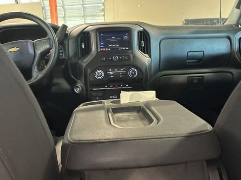 Used 2024 Chevrolet Silverado 2500 Custom w/ Custom Convenience Package AWD/4WD image 19