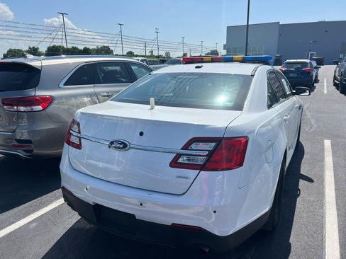 Used 2015 Ford Taurus Police Interceptor AWD image 3