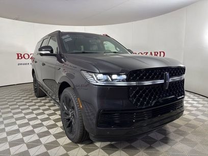 New 2025 Lincoln Navigator Reserve w/ Jet Appearance Package