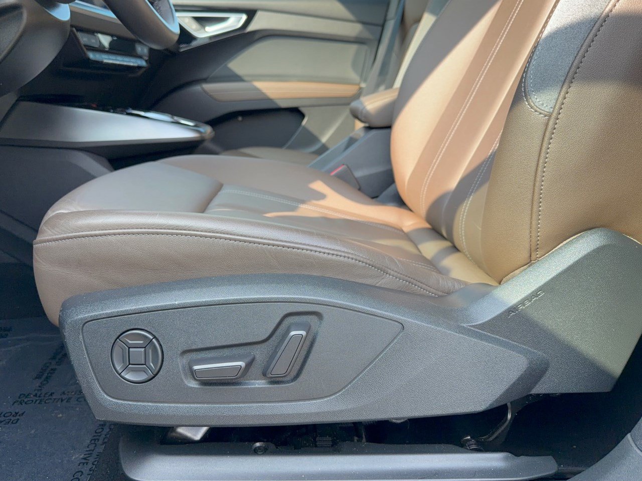 Certified 2023 Audi Q4 e-tron Premium Plus w/ Premium Plus RWD image 16