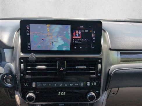 Used 2022 Lexus GX 460 Premium w/ Premium Package AWD/4WD image 14