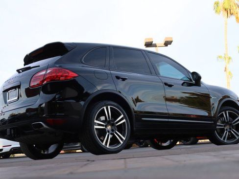 Used 2013 Porsche Cayenne Diesel AWD/4WD image 19