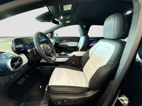 New 2026 Chevrolet Equinox EV LT image 22