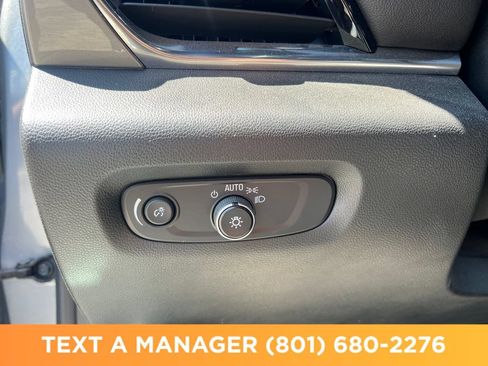 Used 2023 Chevrolet Traverse LT w/ LPO, Floor Liner Package AWD/4WD image 28