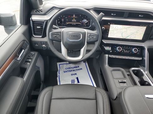 New 2025 GMC Sierra 2500 Denali image 15