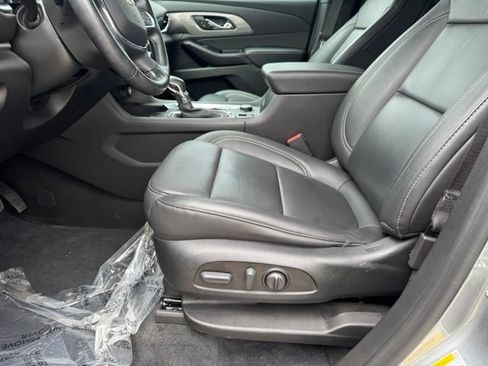 Certified 2023 Chevrolet Traverse LT AWD/4WD image 5