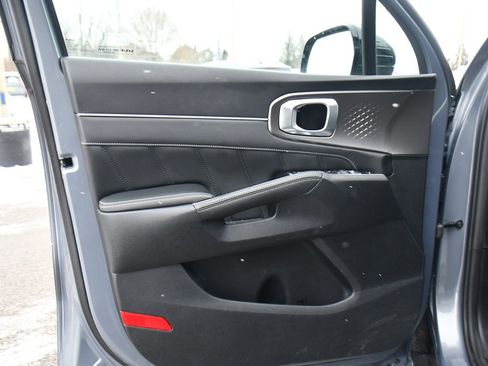 Used 2022 Kia Sorento SX image 25